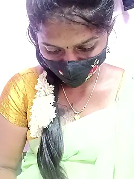 CuteDevilAnu webcam