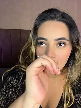 Antonella_Julieta webcam