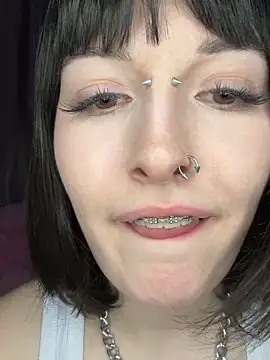 virusDoll webcam