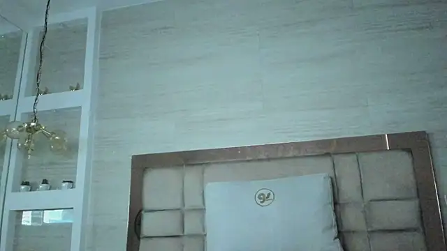 chloe_murray webcam