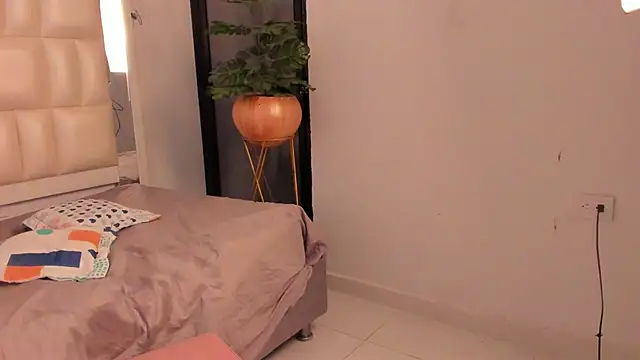 liorah_wolf webcam
