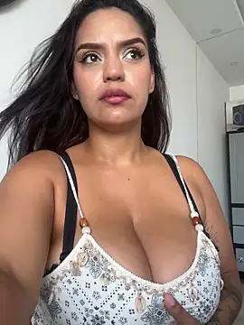 Sara-77 webcam