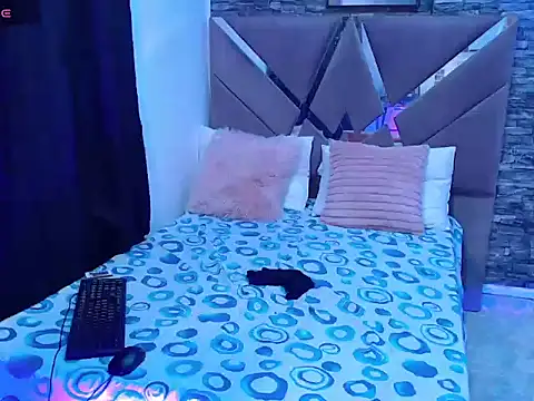 black_tsx webcam