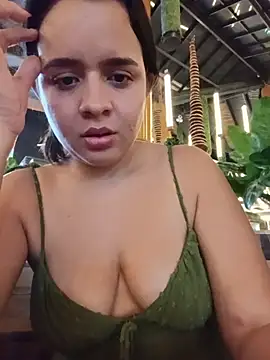 Julieth_hot-69 webcam