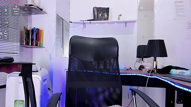 StefanoBigCock webcam