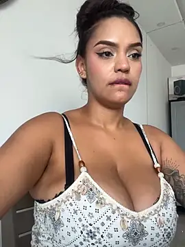 Sara-77 webcam