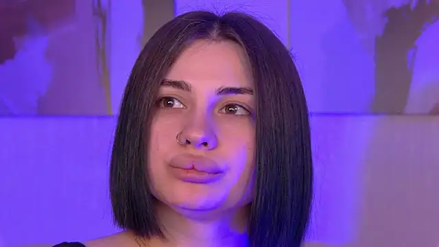 AdrianaToress webcam