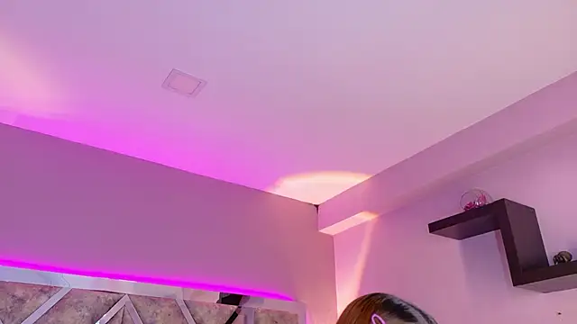 LolaGray__ webcam
