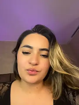Antonella_Julieta webcam