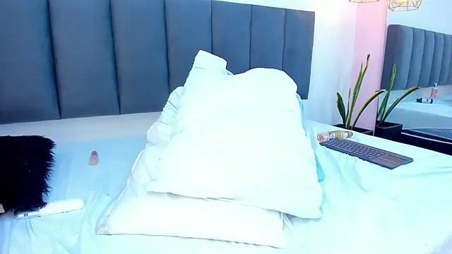 sam_doll_ webcam