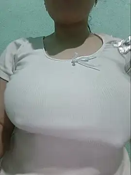 Shine_Mai webcam