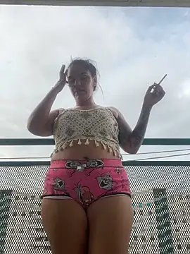 Sara-77 live sex cam