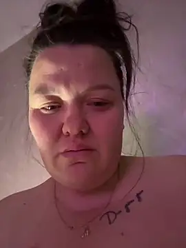 SunnyLeila2101 webcam
