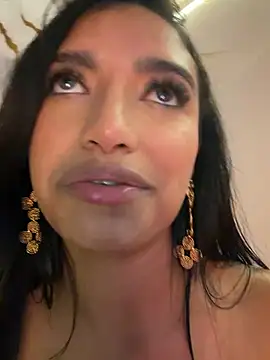 AlinaArgii webcam