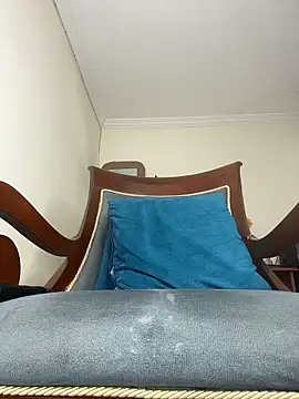 LilaRvsh webcam
