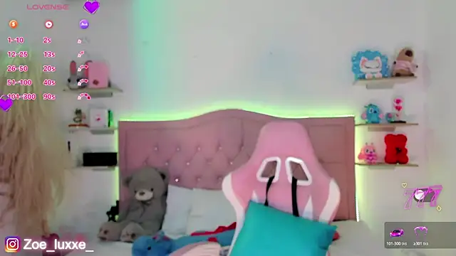 Zoe_Luxxe_ webcam