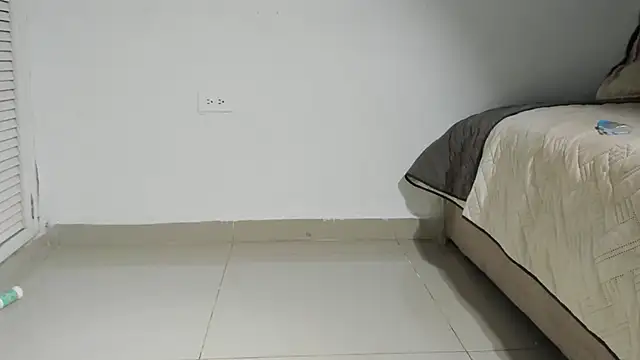 kristyl_paez webcam