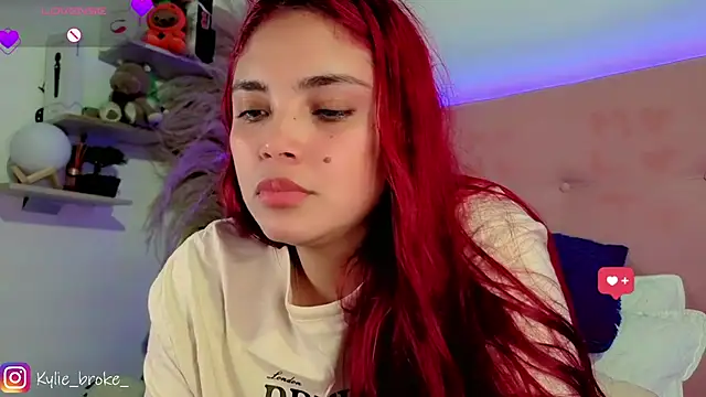 Kylie_brokee webcam
