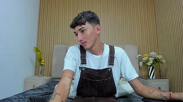 MichaelVasquex webcam