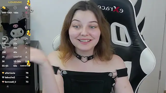 pretty_little_thing webcam