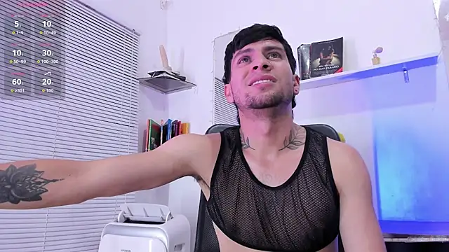 StefanoBigCock webcam