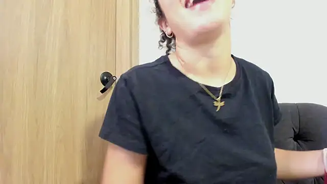 MiaRouseex webcam