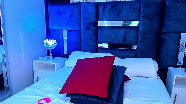 AmmyJones couple sex cam