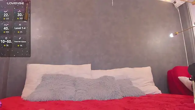dana_angels auburn hair cam girl
