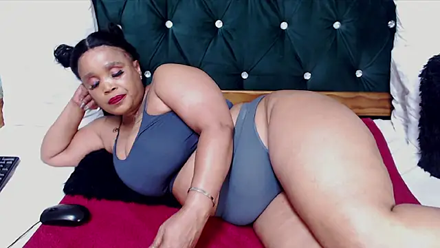 KittyGorgeousXX181 webcam