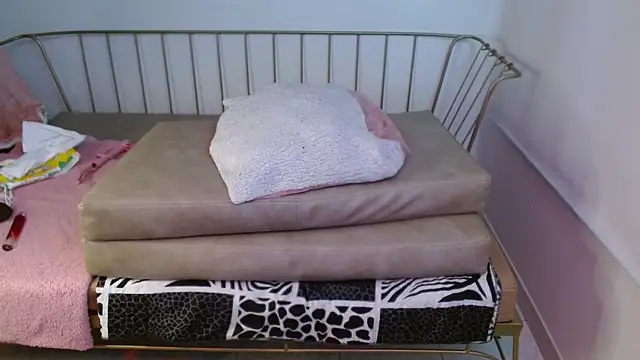 Roxanne_vale webcam