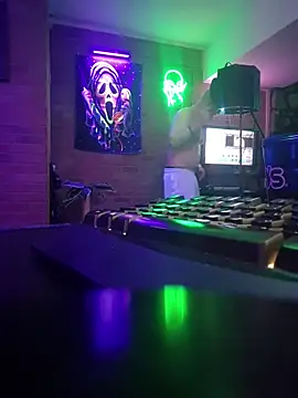 chronic_vibez webcam