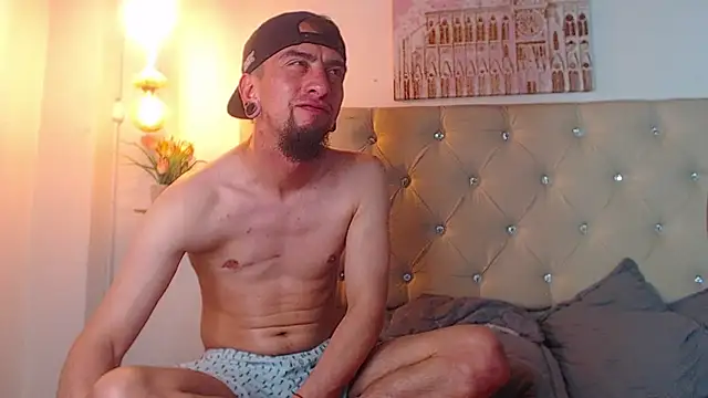 Rommen_N_Zoe webcam