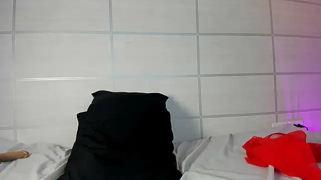 Ruby_diamonds webcam