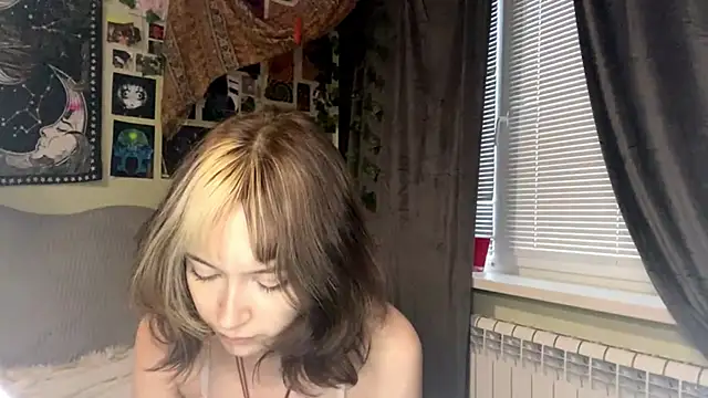 YourFavoriteAltgirl webcam