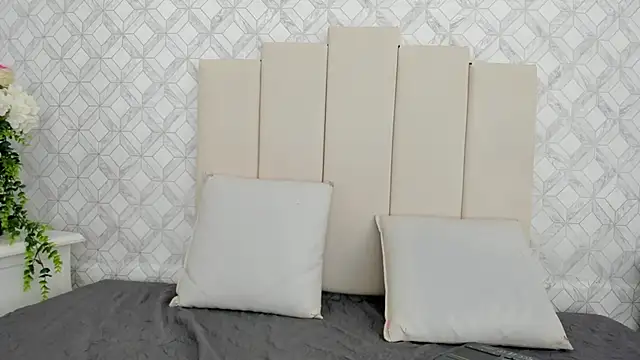 CannelaSmith webcam