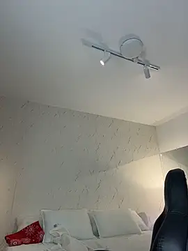 ava_blue webcam