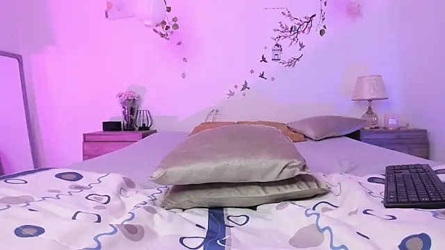 alazbel8 (M twink) - Take off clothes