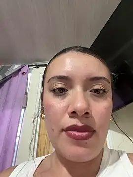 valery_mora webcam