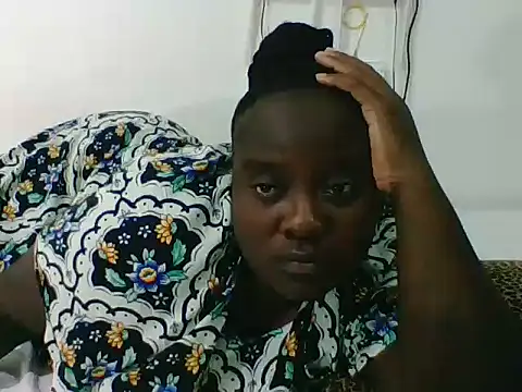 Sexytummygal webcam