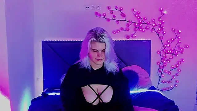 Live sex cam of JoannLowe