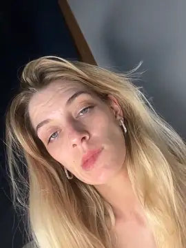 Bellalolahot live sex cam