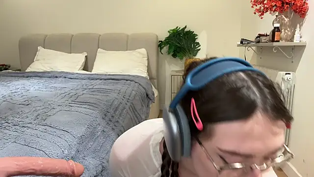 Kelly_Berry__ webcam