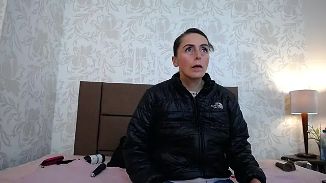 Ava_Raye webcam