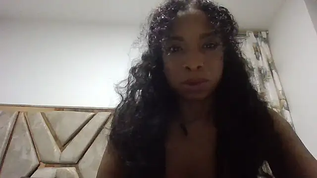 JadaMillss webcam
