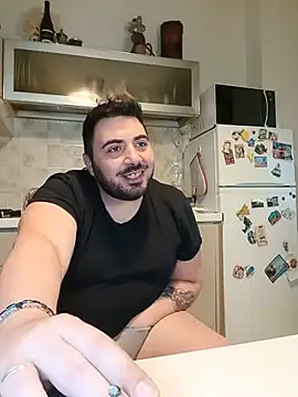 bear_skinny webcam