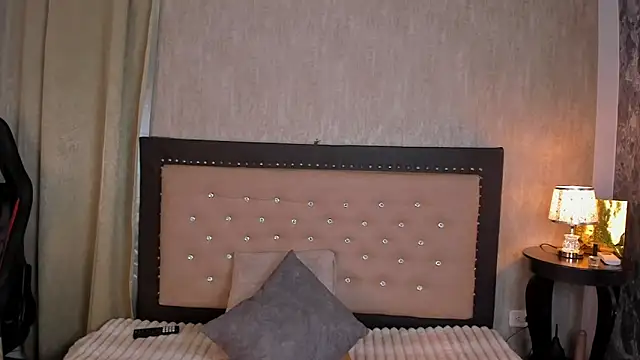 Zoedeleon webcam