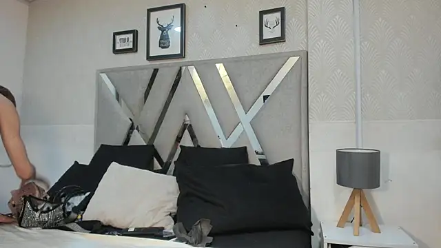 KarolFoxxi__ webcam