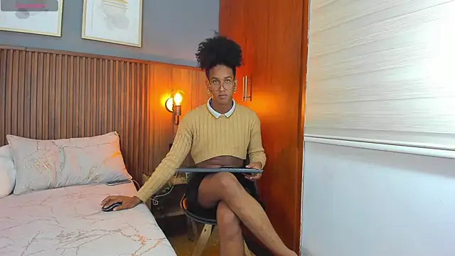 Krikrii_Milady webcam