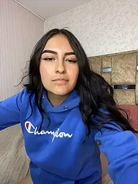 Live sex cam of RoussAntonella