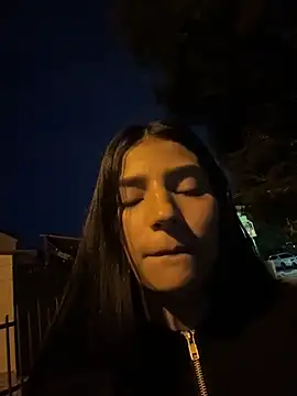 Ema_Rose_ webcam